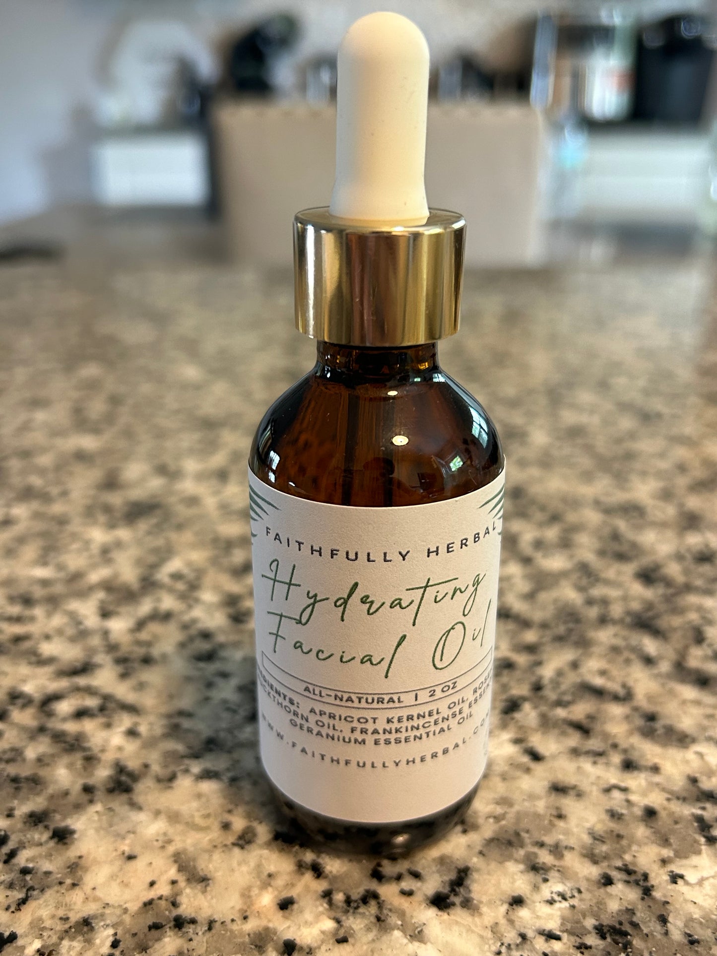 Moisturizing Facial Oil